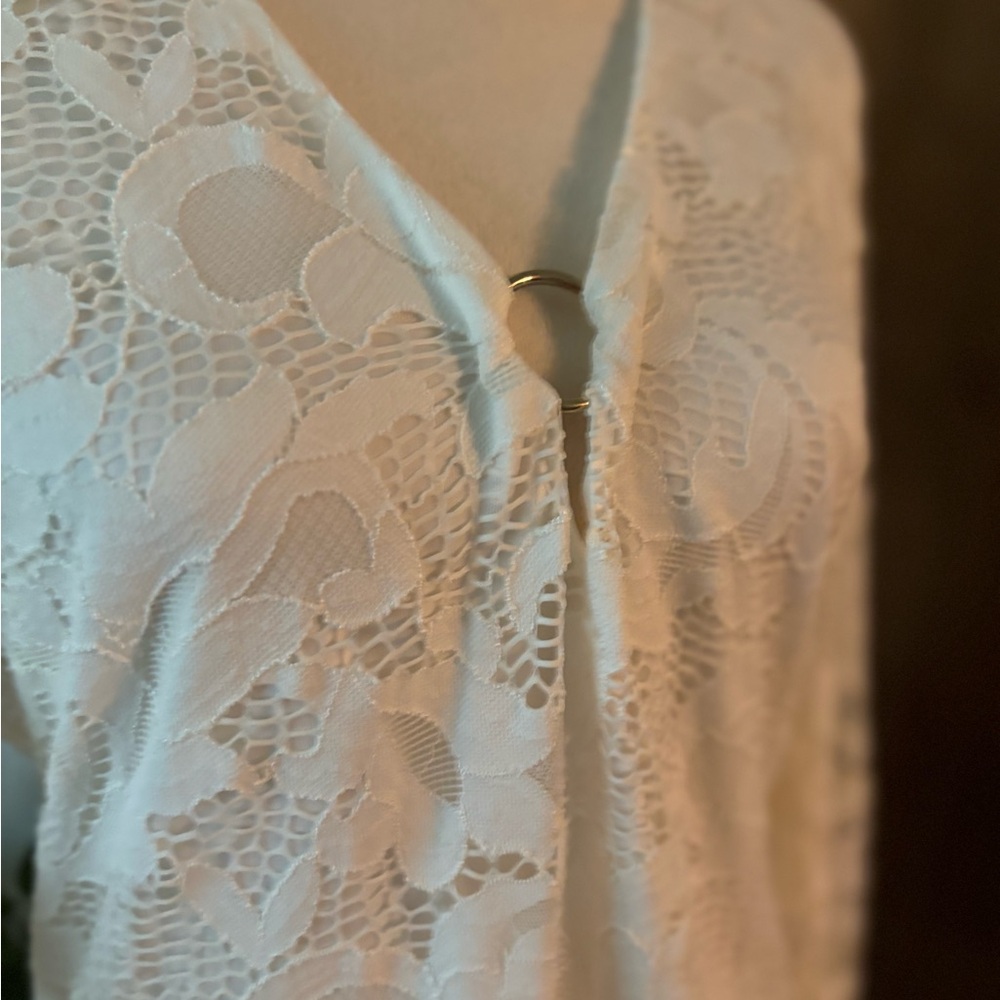 White Lacey blouse size medium - Picture 2 of 14